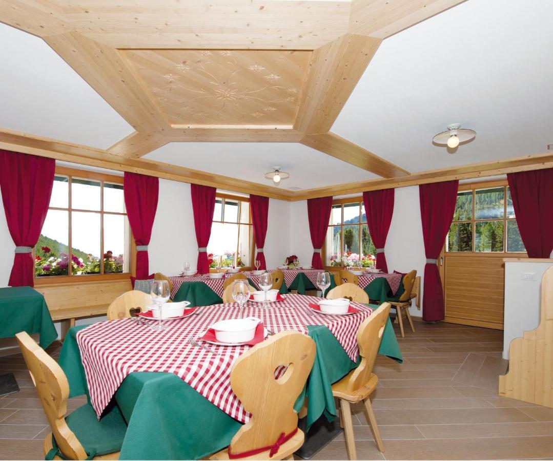 Rifugio Stella Alpina Spiz Piaz Per Escursionisti Hotel Pozza di Fassa Eksteriør billede