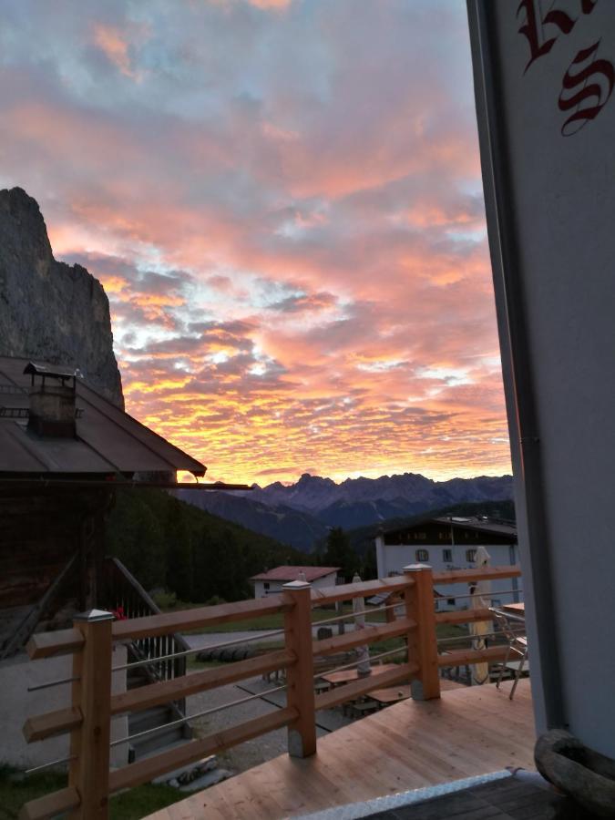 Rifugio Stella Alpina Spiz Piaz Per Escursionisti Hotel Pozza di Fassa Eksteriør billede
