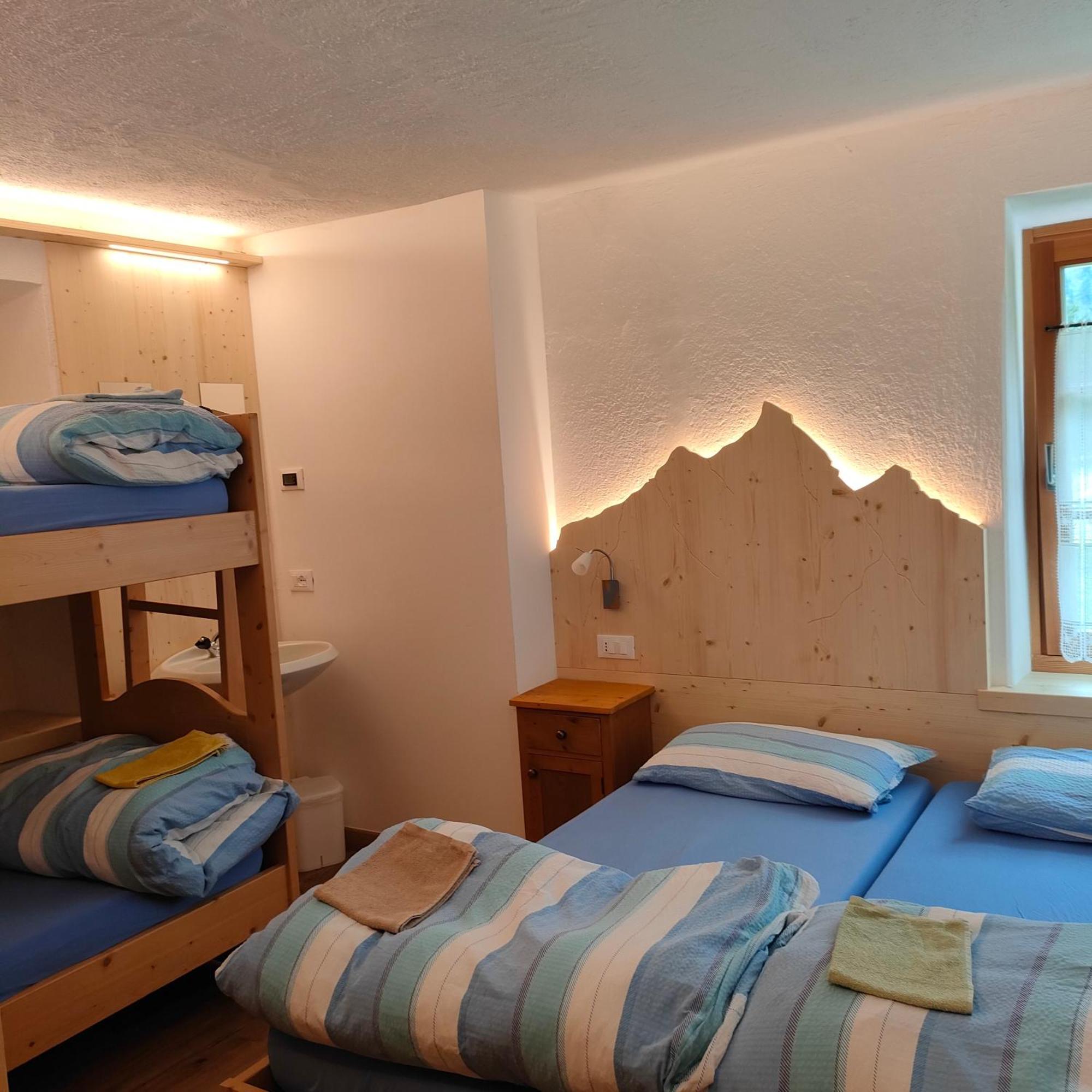 Rifugio Stella Alpina Spiz Piaz Per Escursionisti Hotel Pozza di Fassa Eksteriør billede